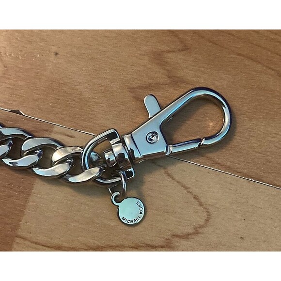 Michael Kors Silver Tone Key Chain Keychain Logo Circular Bag Charm Pendant Fob - Picture 6 of 6